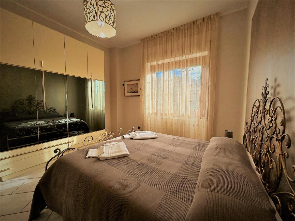 Acquamarina Holiday House Salerno Dış mekan fotoğraf